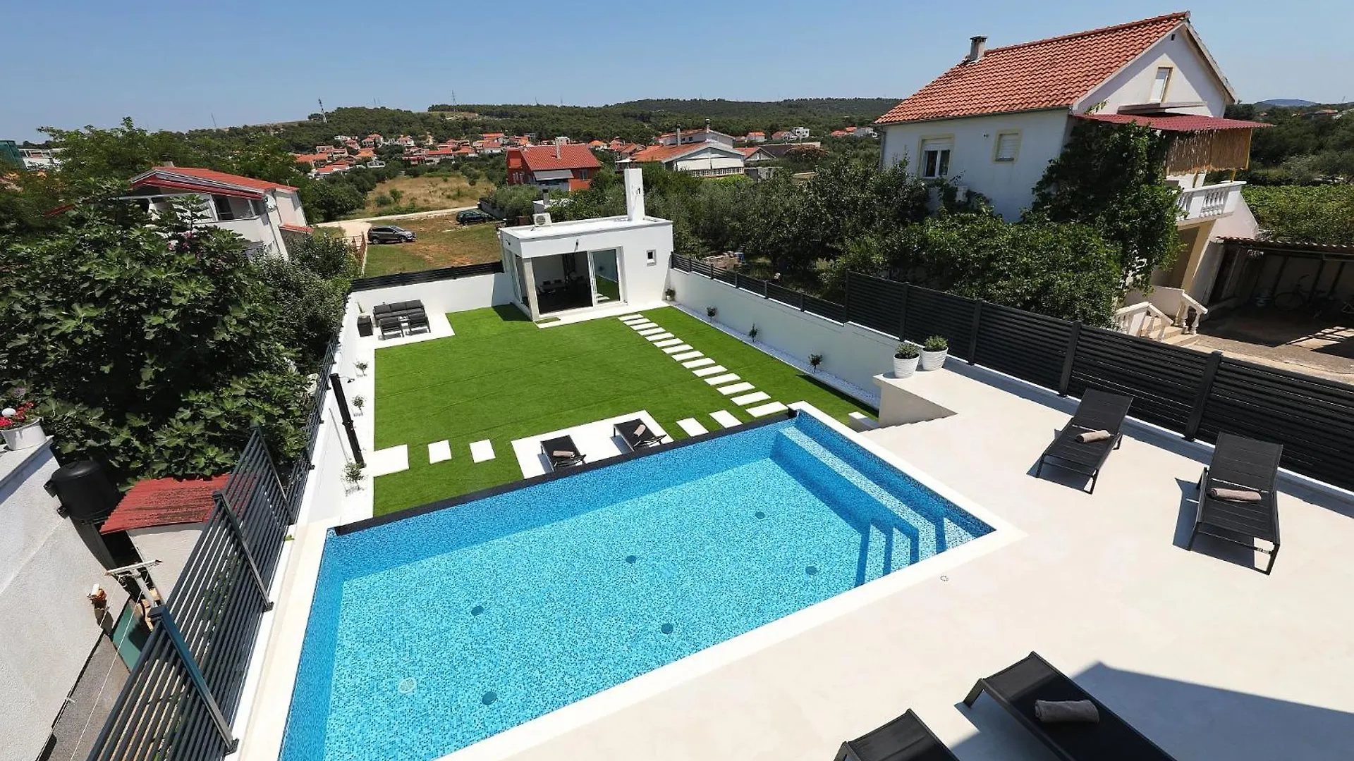 Villa Nocturno #Pool #Jacuzzi #Fitness #Konoba Bibinje